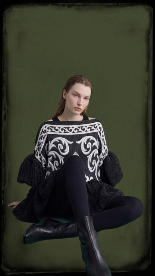 Women’s Oversize Pullover Top